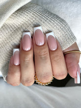 Load image into Gallery viewer, Naked- 107