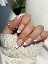 Load image into Gallery viewer, Medium Round - Soft Gel
